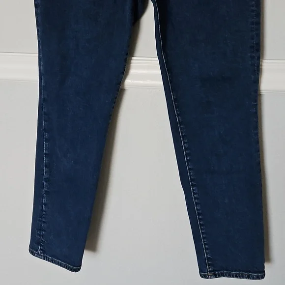 H&M Mom Jeans Ultra High Waist &Denim Blue 4 Button Fly - Picture 3 of 13